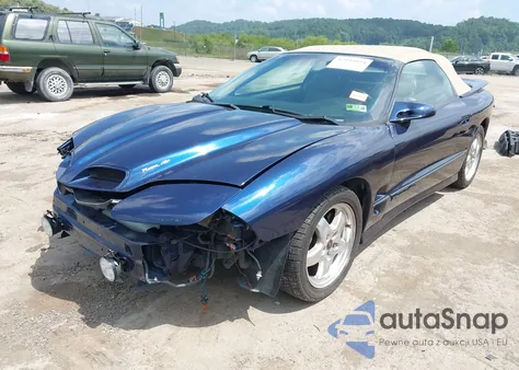 2002 Pontiac Firebird Trans Am из США, поврежденный, VIN 2G2FV32G822145817
